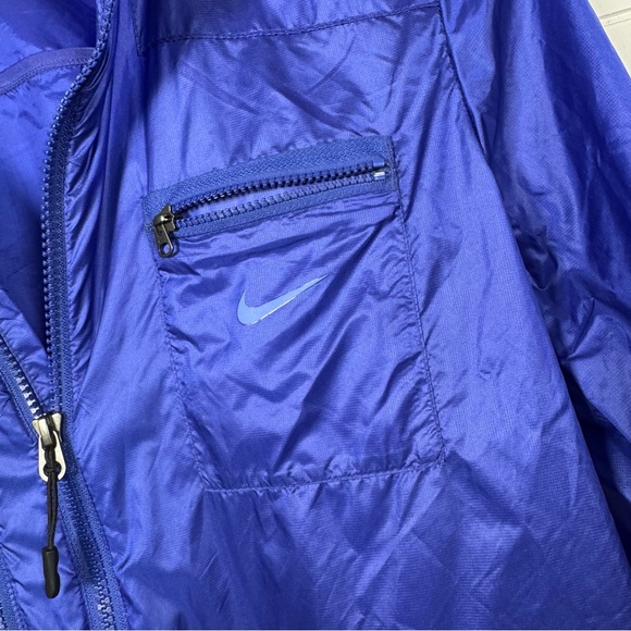 Nike Blue Lightweight packable running jacket with zipper hood small - Picture 7 of 9
